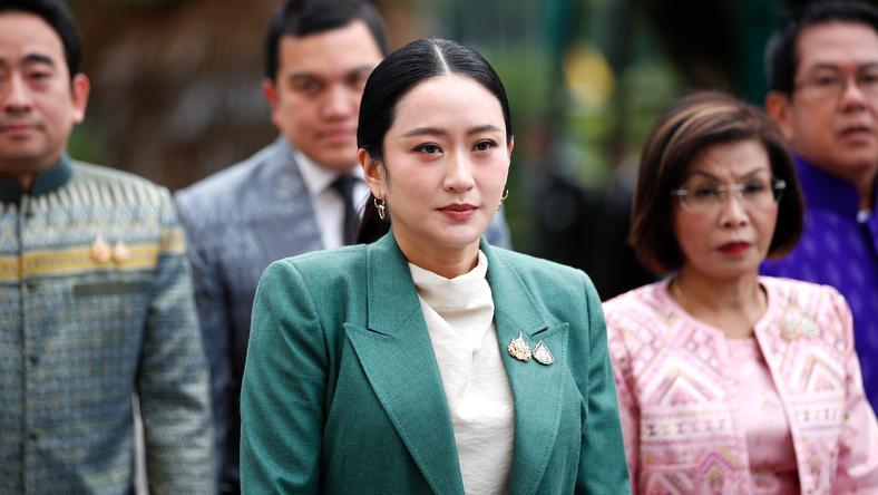 他信家族的“生死之战”:佩通坦被暂停总理职务,后续还能推选谁?